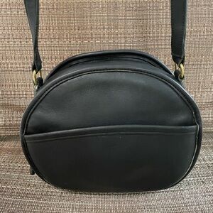 Vintage Coach Chester 9901